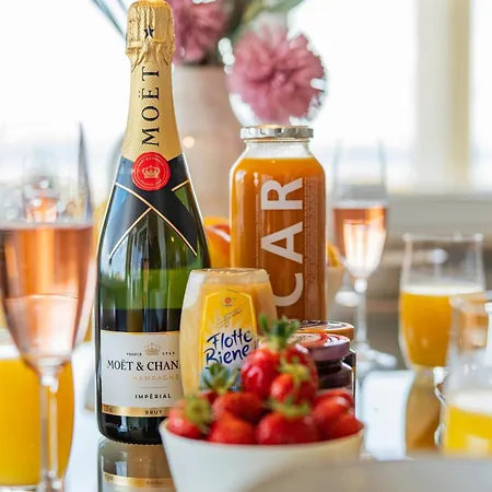 Heimatliebe In Direkter Seenaehe Friedrichshafen