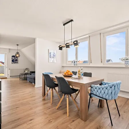 Heimatliebe In Direkter Seenaehe Friedrichshafen